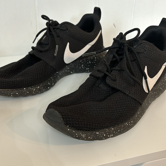 Nike custom Roshe - Picture 4 of 5